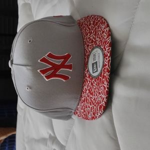 New Era Strap back Hat